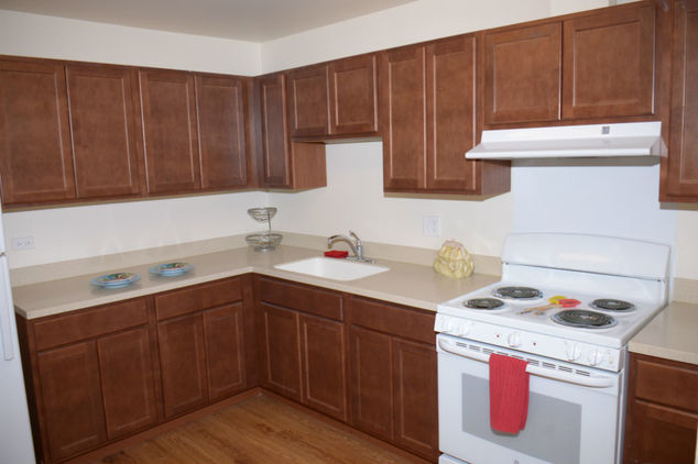 With 1 and 2 bedroom and 2 bedroom, 2 story floor plans to choose from, we’re confident Academy Square Apartments is just what you are looking for.